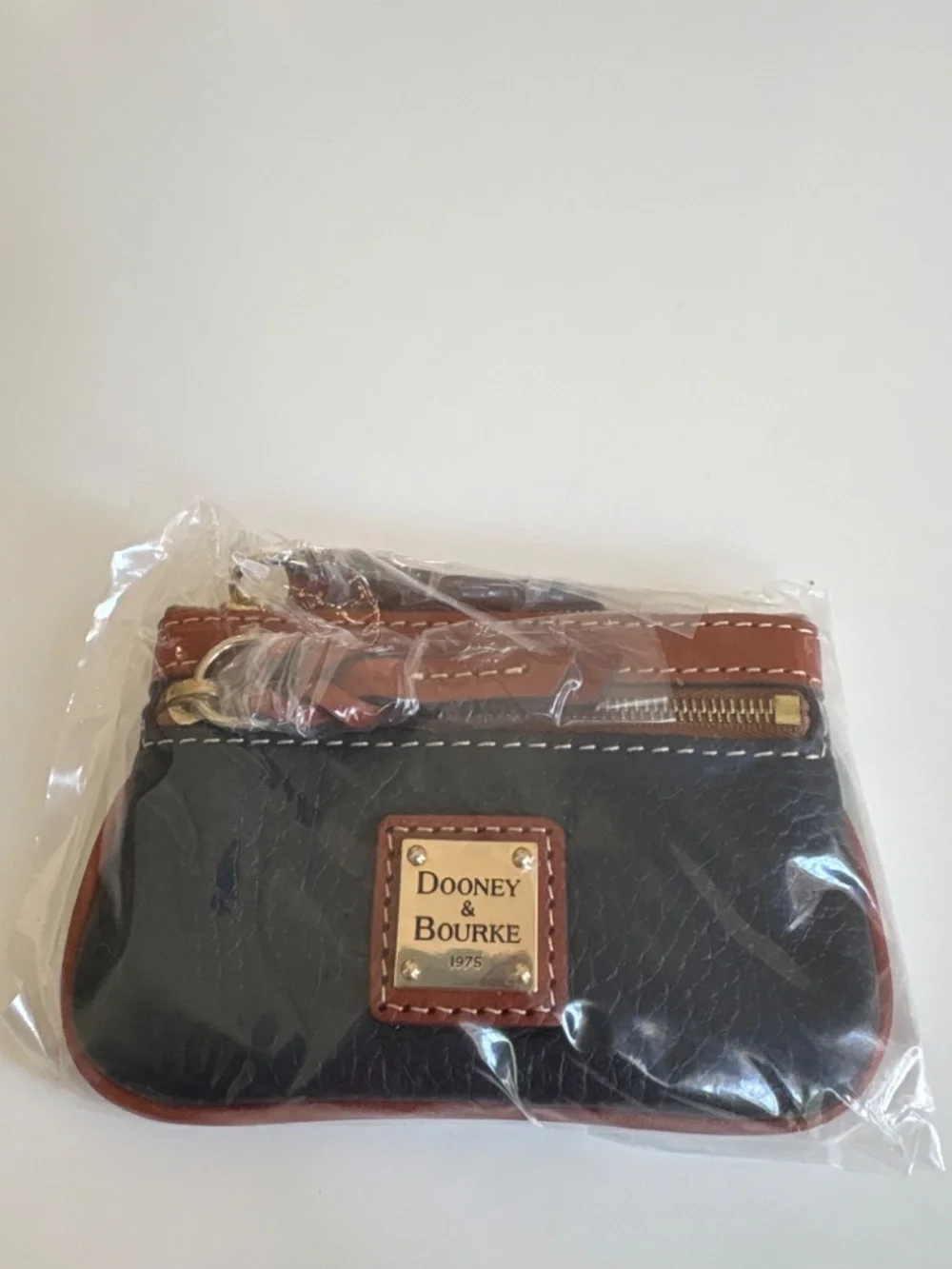 NWOT Dooney & Bourke Small Pebble Leather Coin Purse